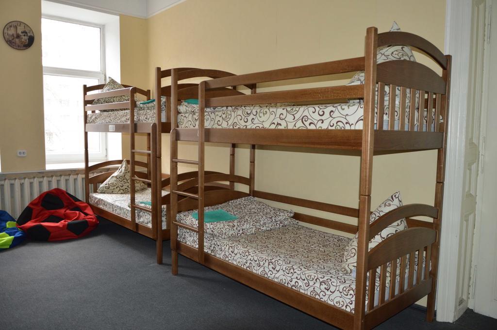 Lviv Lucky Hostel Экстерьер фото