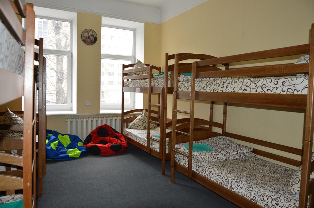 Lviv Lucky Hostel Экстерьер фото