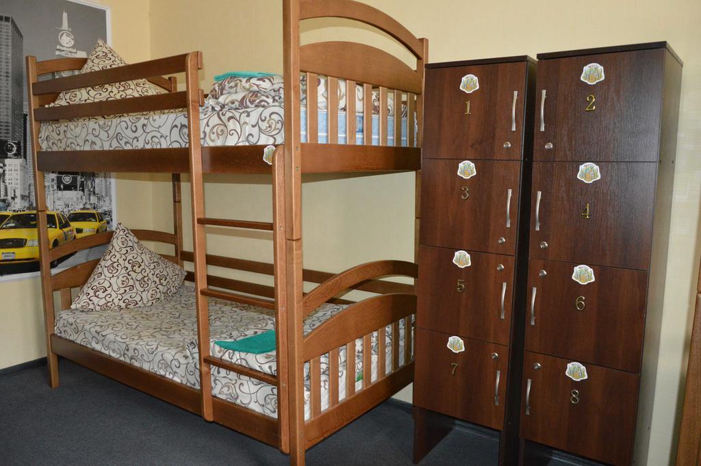 Lviv Lucky Hostel Экстерьер фото
