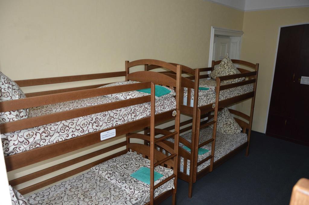Lviv Lucky Hostel Экстерьер фото