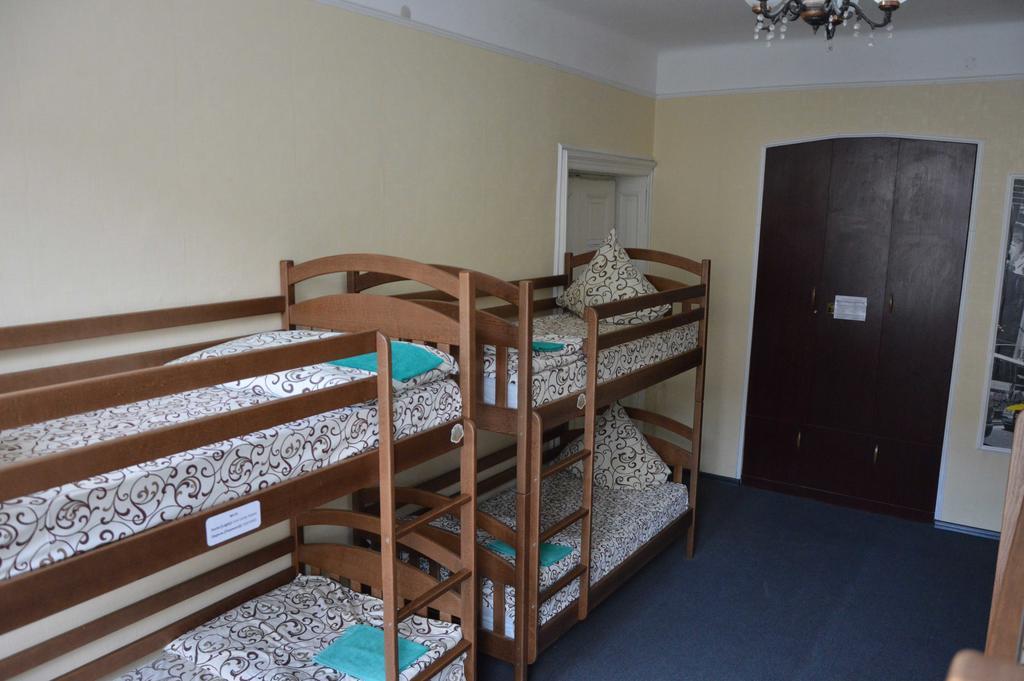 Lviv Lucky Hostel Экстерьер фото