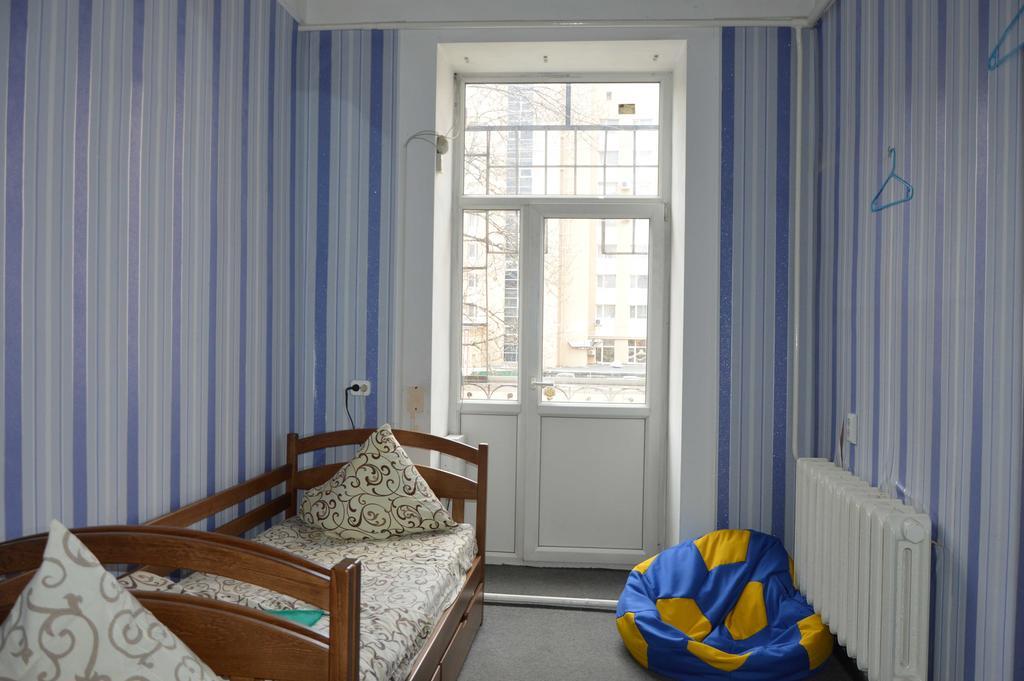 Lviv Lucky Hostel Экстерьер фото