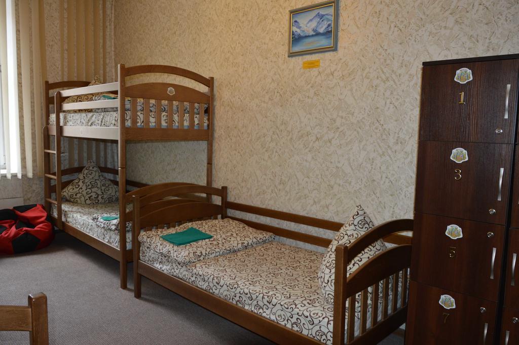 Lviv Lucky Hostel Экстерьер фото