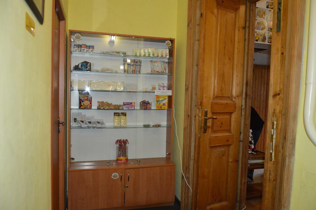 Lviv Lucky Hostel Экстерьер фото
