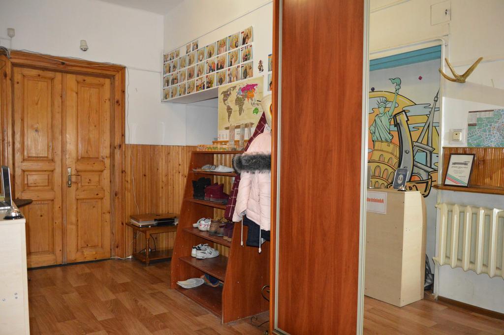 Lviv Lucky Hostel Экстерьер фото