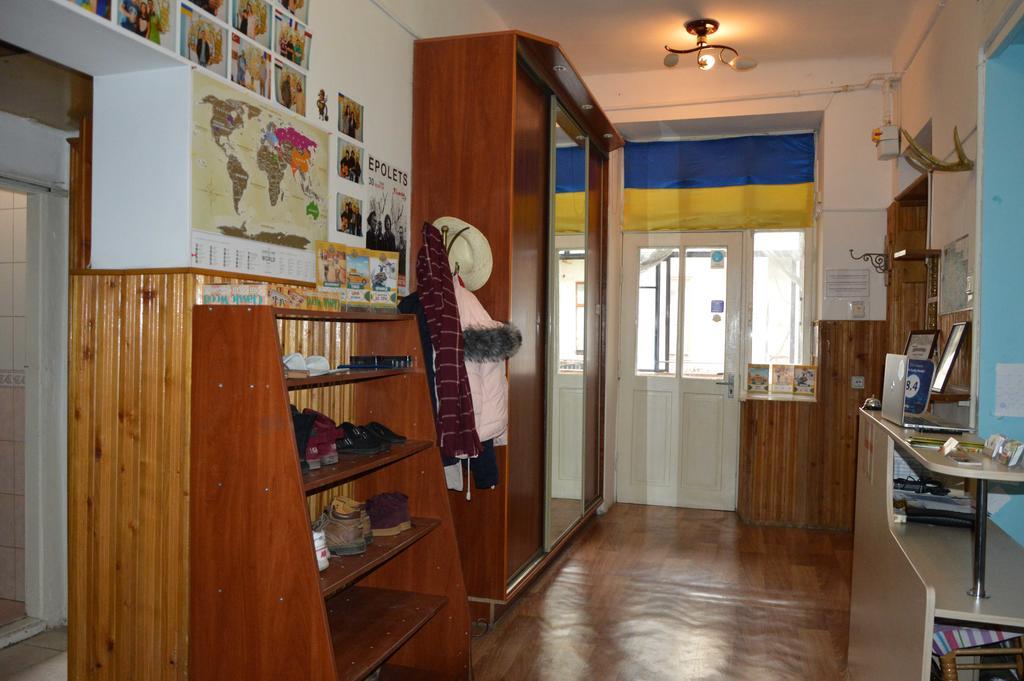 Lviv Lucky Hostel Экстерьер фото